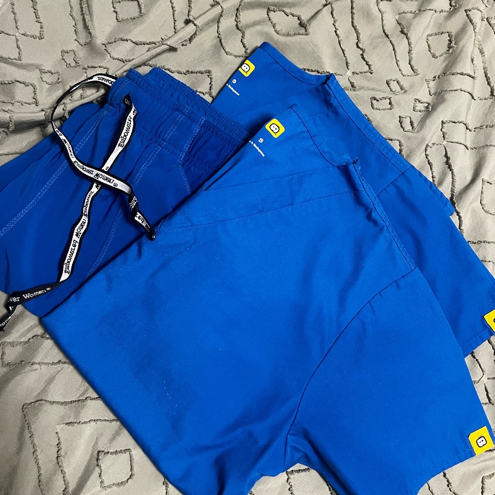WonderWink Blue Athletic Top for Active Comfort